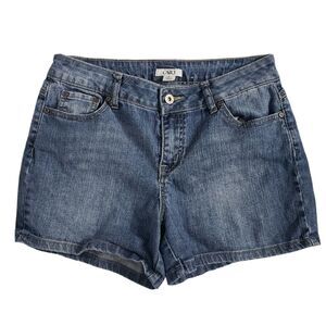 Cato Womans Jean Shorts Sz 8 Blue Denim Mid Rise Button Flap Pockets Medium Wash